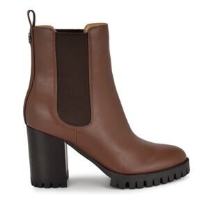 Nine West Kort Lug Sole Chelsea Boots 9 Brown NWOT Ankle Booties Heel Leather